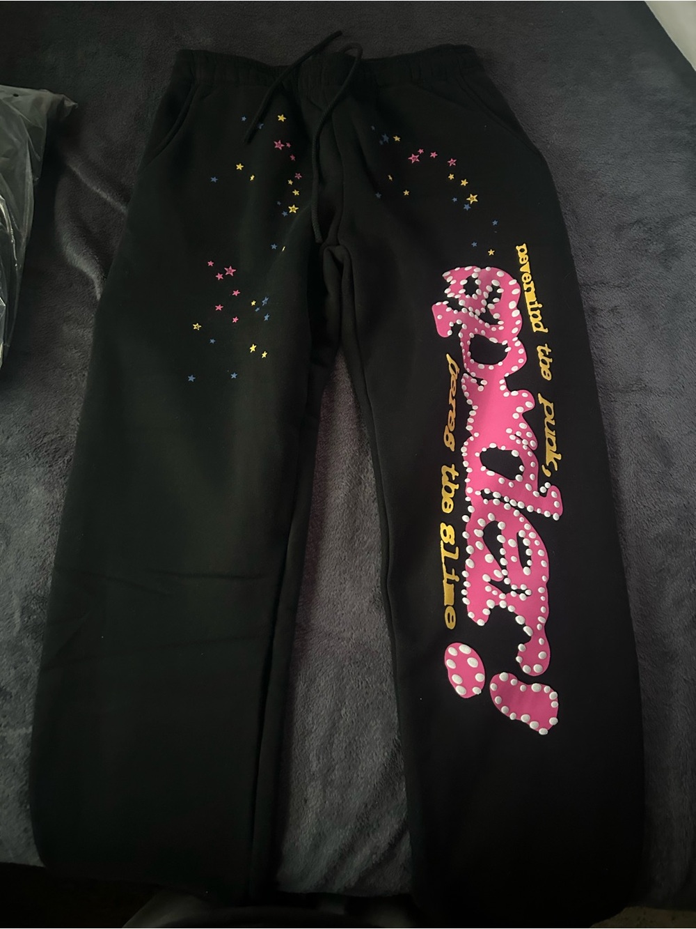 S5der pink and black sweatpants